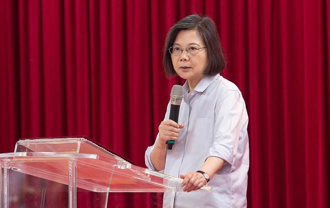 中央政府总预算挹注地方增11％，民进党表示，蔡政府不分党派协助地方。蔡英文总统。（资料照片）