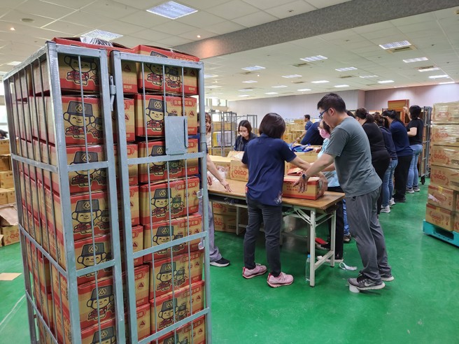 全联拓展铺桌市场，因此来自宫庙铺桌方面的大单需求逐年增加。（全联提供）