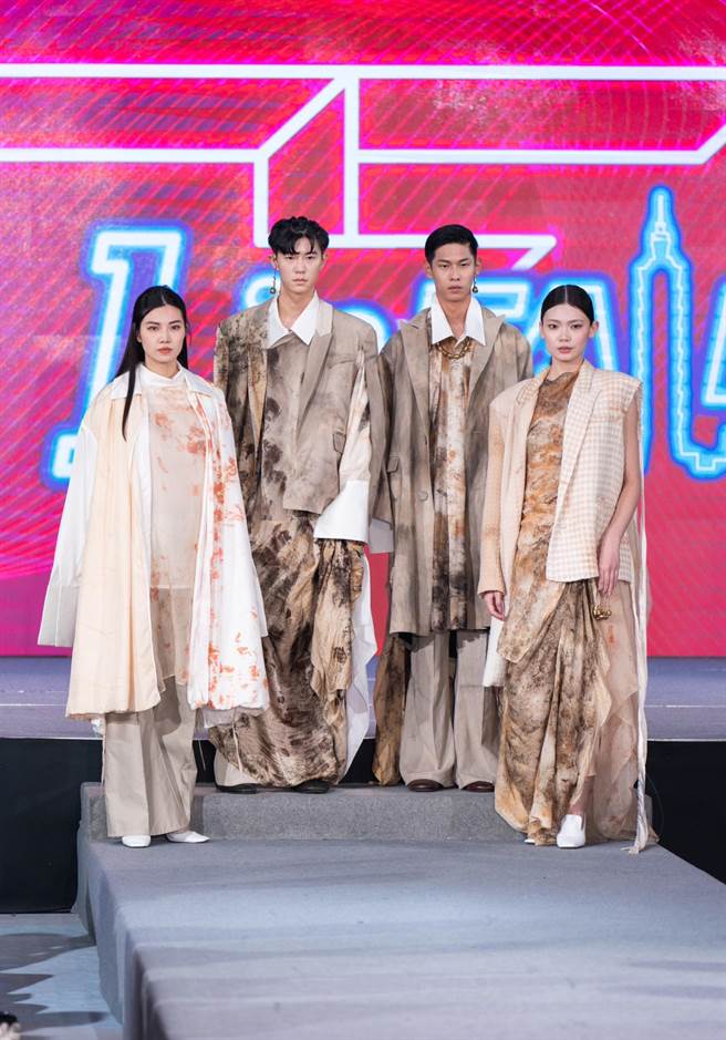 學生組金獎陳聖元作品「茶色山水」。（吳松翰攝） 