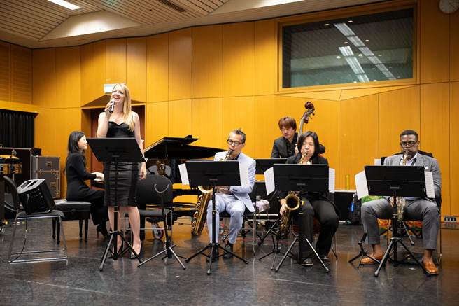 疫情后国内外爵士名家再度聚首，本周末由小号演奏家魏广晧领军，与一群国内外的爵士好手，一起演奏《爵士情歌》音乐会。（张震洲摄，国家两厅院提供／李欣恬台北传真）