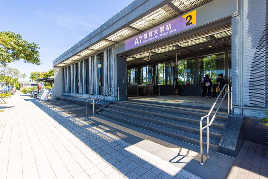 桃園機場捷運線A7站至台北車站僅需25分鐘，迅速接軌大台北都會區軌道利多。（甲山林集團提供）