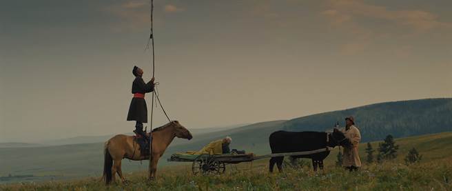《爱在满格时》有优美诗意镜头，并可一窥游牧民族的生活样貌。（佳映娱乐）