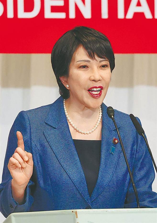 日本经济安保大臣高市早苗透露，有关国家事先审查重要基础设施设备的制度对象行业，正在讨论追加「港湾」和「医疗」两项。（新华社）