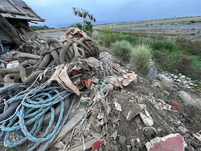 警方经过4个月向上追查，今逮捕刘姓主嫌等6人，成功将整个犯罪集团瓦解。(警方提供／吴建辉彰化传真)
