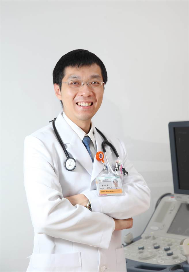 林森中医昆明院区家庭医学科郑玠豪医师。（北市联医提供）