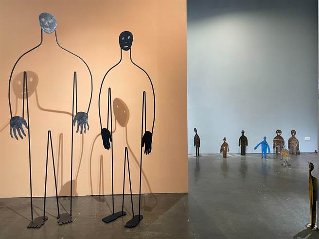 卢淳天的人形雕塑更看重线条与光影、空间的对话。（多纳艺术提供／李怡芸台北传真）
