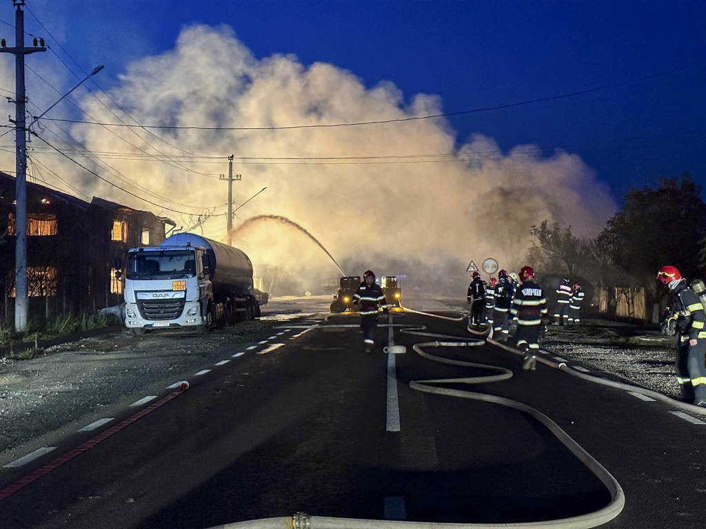 官员表示，罗马尼亚首都布加勒斯特附近一个液化石油气加气站今天发生两起爆炸，造成1人死亡、46人受伤。（图/美联社）(photo:ChinaTimes)