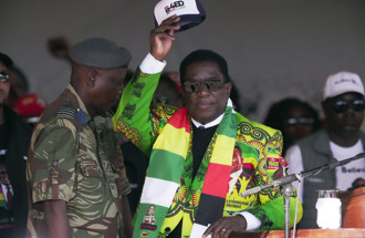 80歲辛巴威總統贏連任 觀察團：投票未達民主標準