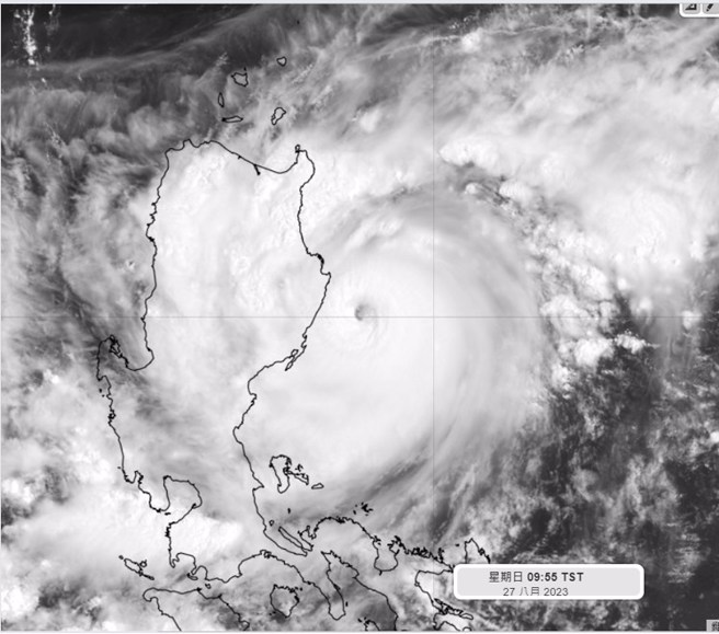 蘇拉結構紮實，但環流很小，暴風圈內才有風雨。(翻攝自吳聖宇臉書)