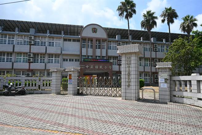 苑裡中正國小對面公有地將建置苑裡全民運動館。（李京昇攝）