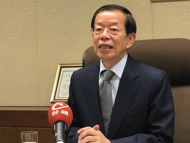 驻日代表谢长廷举温泉为例表示，微量的放射性元素反而对身体有益，引发争议。(本报资料照)