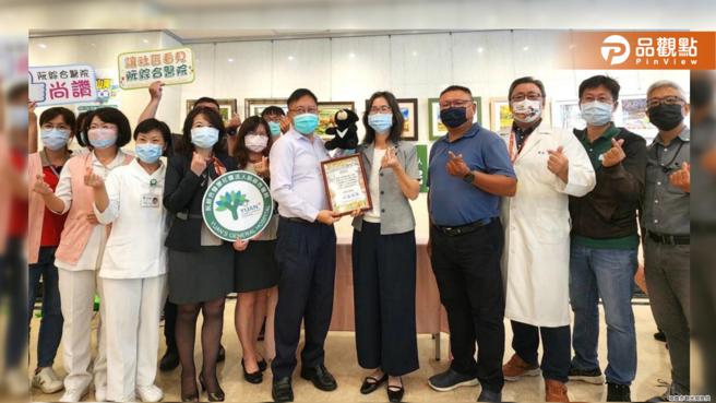 阮綜合醫院贈超音波掃描儀  與壽山動物園齊為動物健康把關