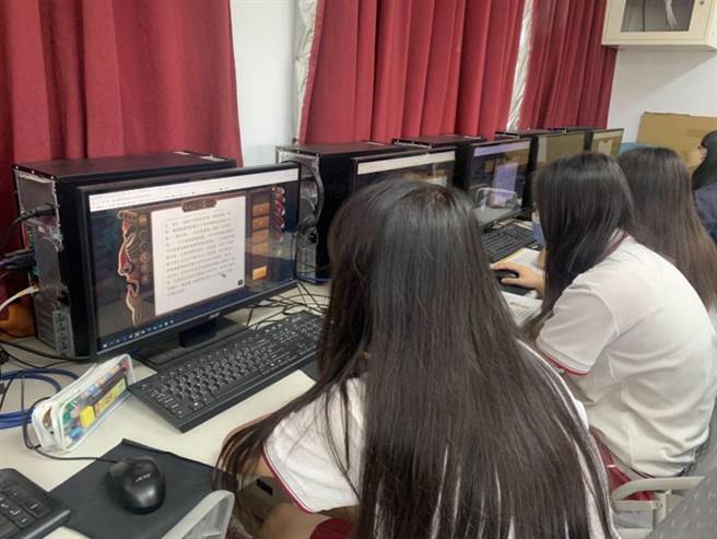 苗栗县府携手数位游戏学习平台 PaGamO，在县内85间中小学校以游戏化学习带动学生兴趣。（PaGamO平台提供／李京升苗栗传真）