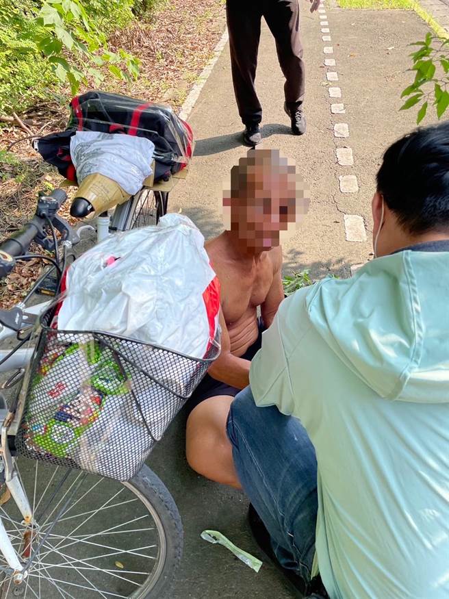 高雄男子22日在捷运月台抽菸反殴劝导的女站长，警方全力追查今日上午将他逮捕送办。（翻摄照片／崔正纲高雄传真）