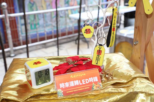 嘉义县民雄大士爷祭即将盛大举行，今年县府文化观光局邀请专业团队设计多元体验活动和大士爷祭周边商品，邀民眾一起送大士爷神尊火化升天。（吕妍庭摄）