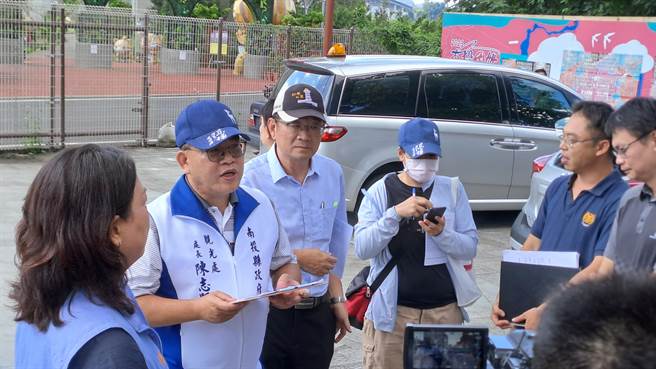 南投县观光处长陈志贤说，未来南投灯会、花卉嘉年华等活动将与绿雕园区串连，透过行销带动观光。（南投县政府提供／杨静茹南投传真）