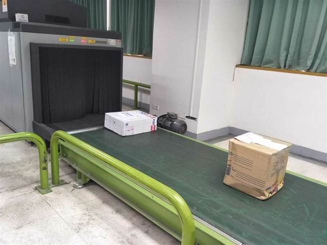 蒂蒂透过航空货运将「炸鸡肠」运来台湾，依违反动物传染病防治条例，判刑2个月。（资料画面）