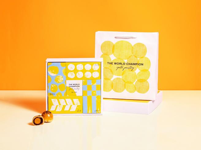 微風世界冠軍蛋黃酥禮盒，9月2日起於微風超市本店販售，8入1680元。（微風提供）