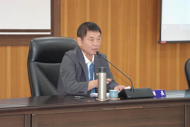 苗栗县长锺东锦主持县务会议。（苗栗县政府提供／李京升苗栗传真）