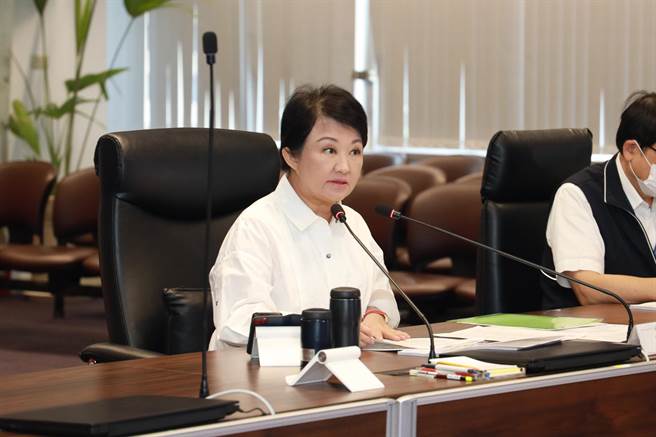 台中市长卢秀燕指出，市府2年前採购纯锗侦测仪，1年约可检测500件辐射食品，检验相关结果都会公布在「核食食安专区」。(林欣仪摄)