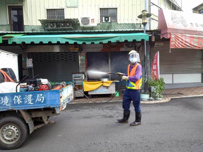 疾管署今天公布，全国累计确诊数突破3千例，还出现罕见「母子垂直感染」个案。（图／登革热防治中心提供）
