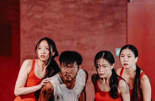 河床剧团《被遗忘的》精彩演出。（台中国家歌剧院提供／陈淑芬台中传真）