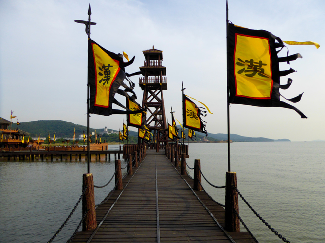 漢代官員為了符合改革後的「舉孝廉」條件，會刻意謊報年齡，把數字往大的報。(示意圖/達志影像)