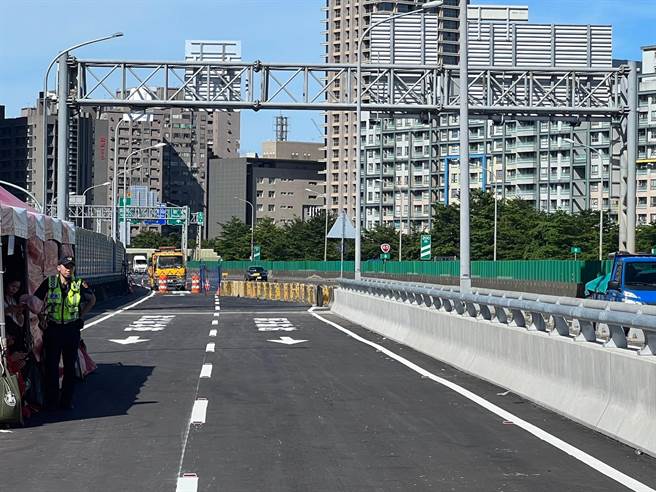 台65线增设浮洲北上、南下匝道今举行通车典礼。（王扬杰摄）