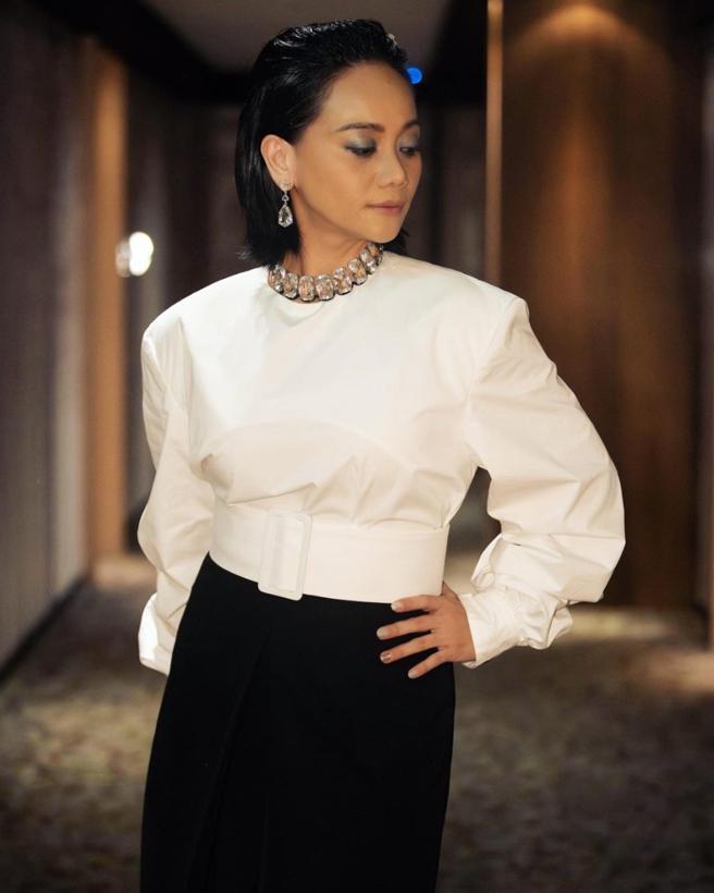 阿爆阿仍仍于金曲34颁奖典礼上，身穿TOD’s2023秋冬系列，简约的线条穿去重要场合仍气势十足。（摘自阿爆IG/林欣仪台北传真）