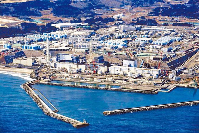 日本政府排放福岛核污水，引发各界抨击痛批。（示意图／路透）