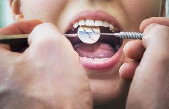 牙齒不好恐衍伸多項疾病 醫師籲口腔保健從小做起