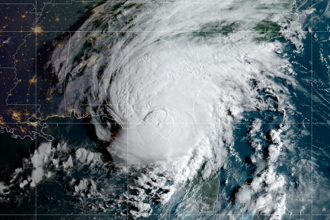 影》125年最強颶風伊達利亞登陸佛州 州長：別犯蠢涉險