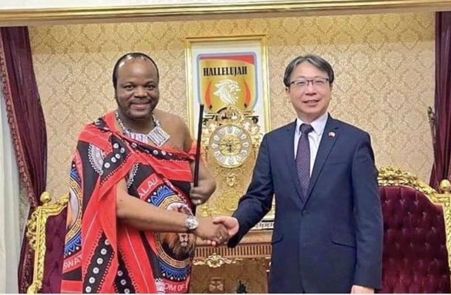 蔡總統9月訪史瓦帝尼，國安局局長蔡明彥見史國國王。國安局提供