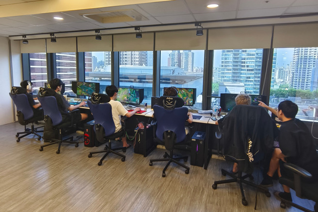 《英雄联盟》中华代表队。（中华民国电子竞技运动协会提供）