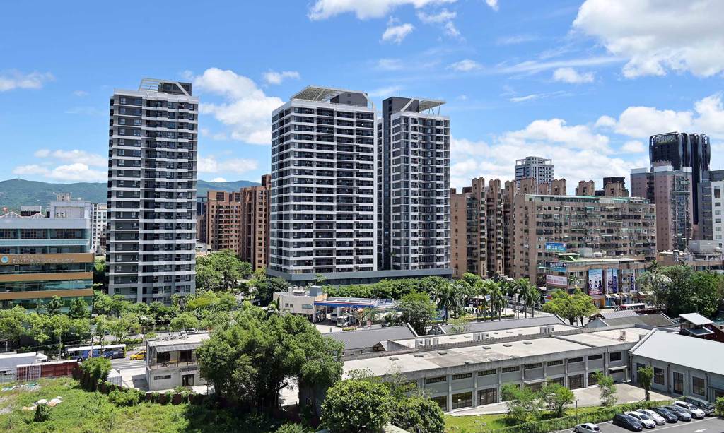 台北市928檔期推案預估量逾788億元，其中南港因迎來指標住宅及商辦新案，推案量也逼近200億元。(圖/住展提供)