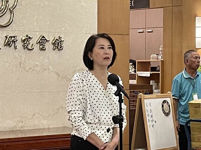 國民黨立委王鴻薇認為，郭已進入關鍵期，連署時間緊迫（蔡雯如攝）