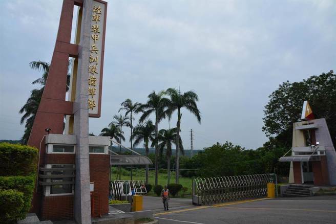 陆军装训部中士因「这事」竟活活打死狗，法官怒了重罚。（本报资料照）