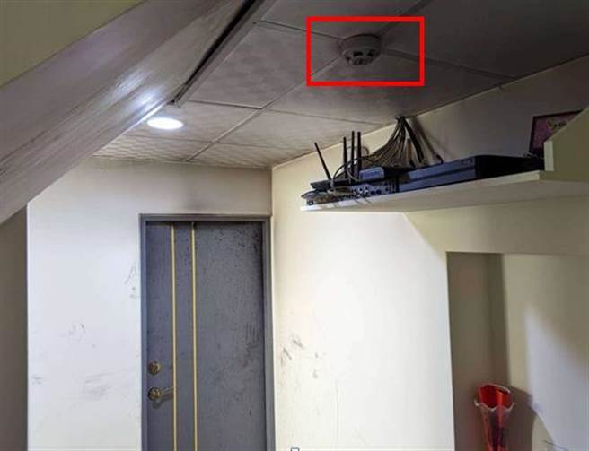 消防局说，住警器再好用，民眾领回家若未确实装设恐功亏一篑，因此提醒县民，务必详阅盒内说明书，才能发挥住警器即早侦知火烟的防护功效。(彰化县消防局提供／吴建辉彰化传真)