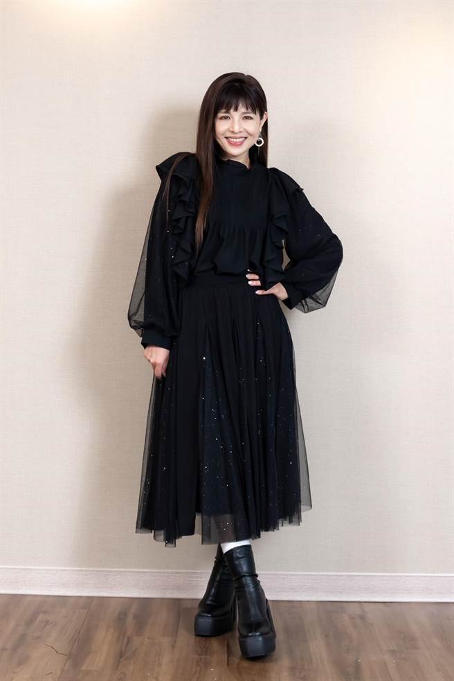 时尚达人林叶亭升格星妈。（激活魔髮提供）