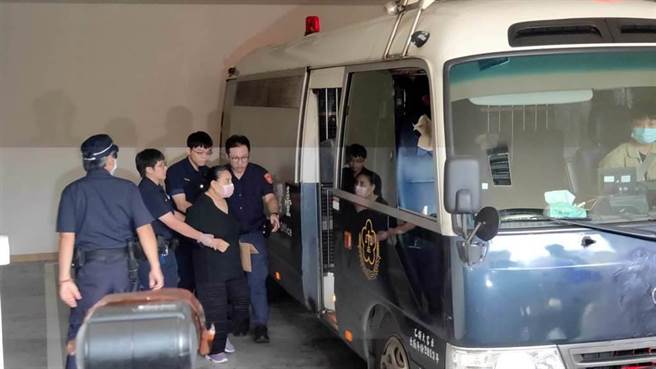 台语歌坛大姊大陈盈洁被控教唆偽造有价证券，判刑3年2月确定，23日发监执行。桃园女监表示，她健康状况趋于稳定，经评估未达拒绝收监标准。（本报资料照片）