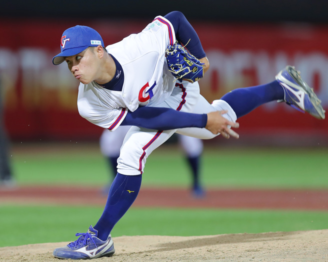 U18中華隊孫易磊開幕戰對澳洲隊繳出7局完封勝。（季志翔攝）