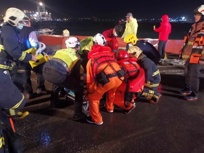 撞翻台北港引水船害2死，大陆籍船长、2船员全落跑遭通缉。(中时资料库)