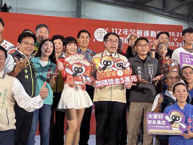 今年全國運動會即將在台南登場，台南出身的「樂天女孩」籃籃也應邀擔任宣傳大使。（洪榮志攝）