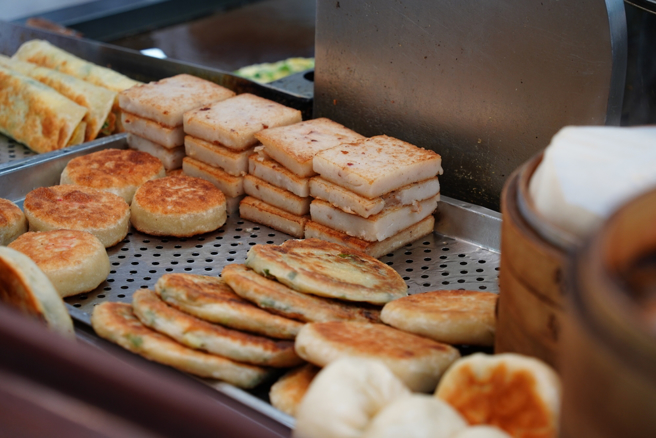 早餐店没供应水，让网友崩溃直呼再也不来。（图／shutterstock）