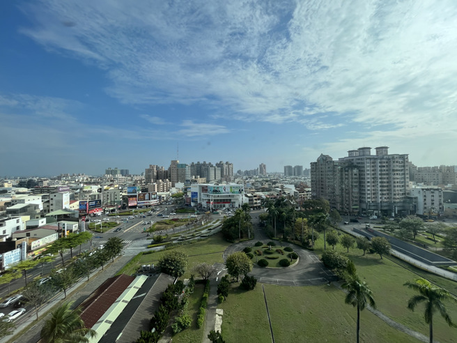 台南市8月移转栋数2510栋，推估应有一些新案交屋，使移转栋数年增24%。(图/信义房屋 提供)
