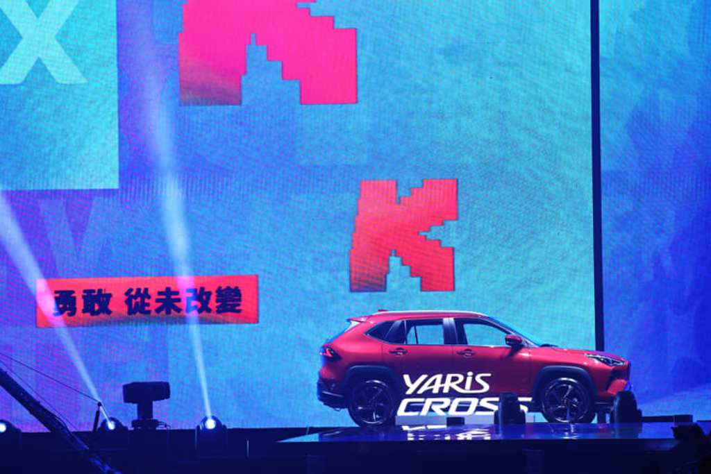 TOYOTA全新輕休旅車YARiS CROSS搶先登上第18屆KKBOX風雲榜舞台。（羅永銘攝）