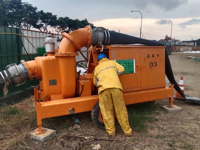 今晚至5日，嘉义市受7级风暴风圈侵袭机率逾8成，目前嘉义市防颱整备如火如荼进行中。（嘉义市政府提供∕吕妍庭嘉义传真）