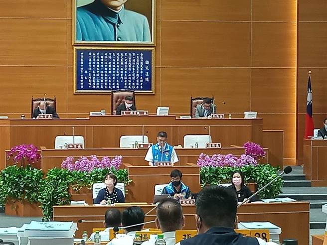 台大土木工程碩士的蕭宏杰擔任新竹縣環保局長。（邱立雅攝）