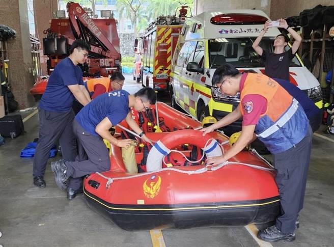 北市消防局已做好防颱整备工作。（翻摄照片／林郁平台北传真）