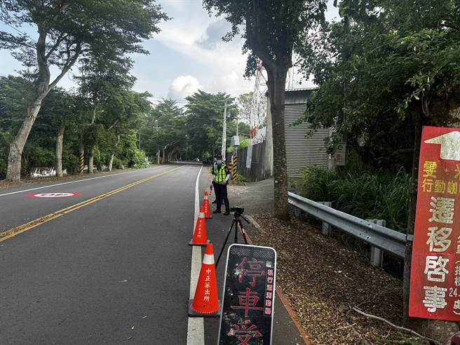 彰化警分局在139线执行取缔超速等违规的勤务。（民眾提供／孙英哲彰化传真）